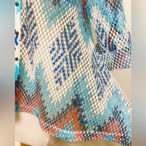 Multiples Blue White Red Aztec 3/4 Button Sleeves Western Perforated Cardigan PM - Picture 7 of 13